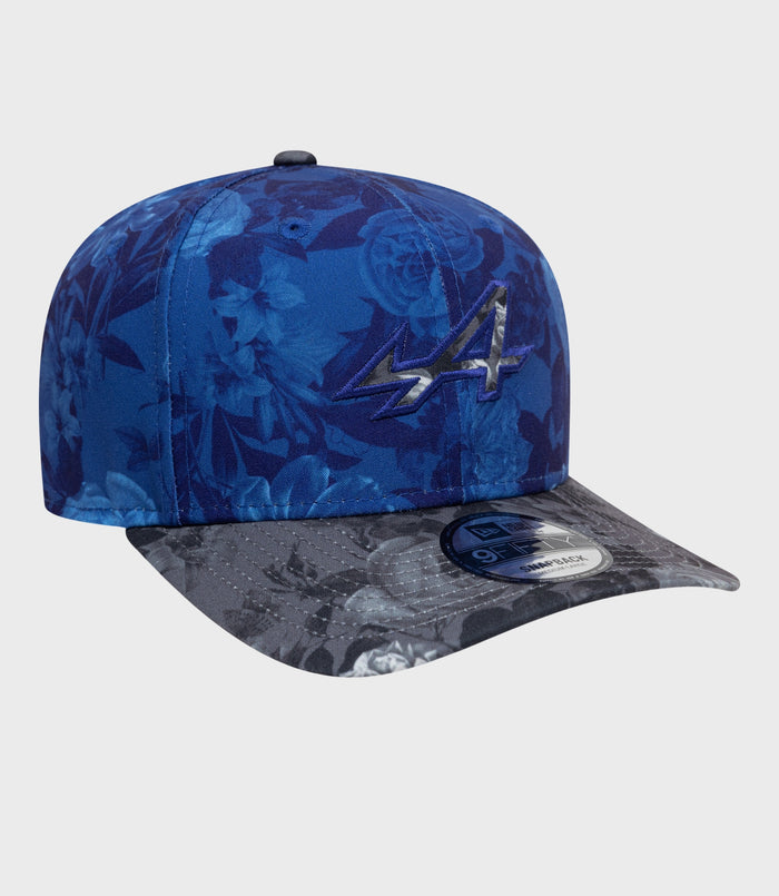 Crown of navy New Era Alpine Tonal Floral 9Fifty cap with small top button