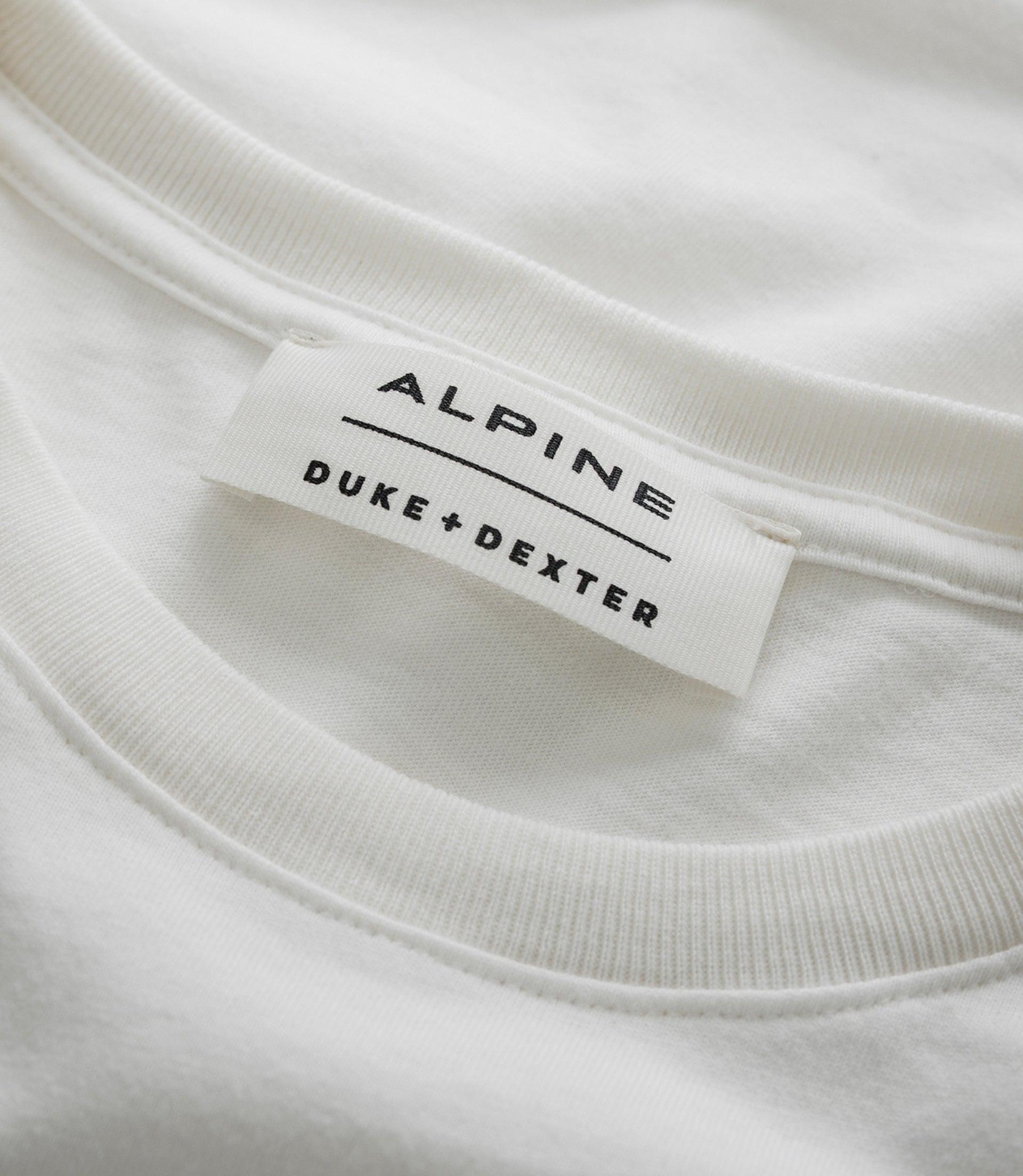 Unisex BWT Alpine Formula One Team X Duke & Dexter Vintage White T-Shirt - White