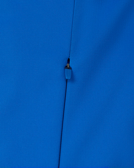 Close-up of center front blue zip with guard on the Official BWT Alpine Formula One Team Soft Shell Jacket